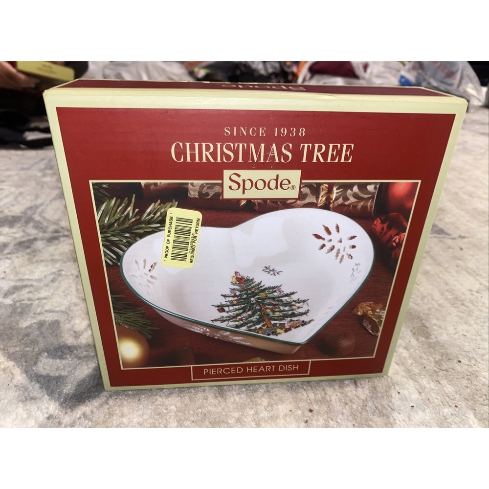 New W Box Spode English Porcelain 7" Pierced Heart Dish w/ Christmas Tree Design
